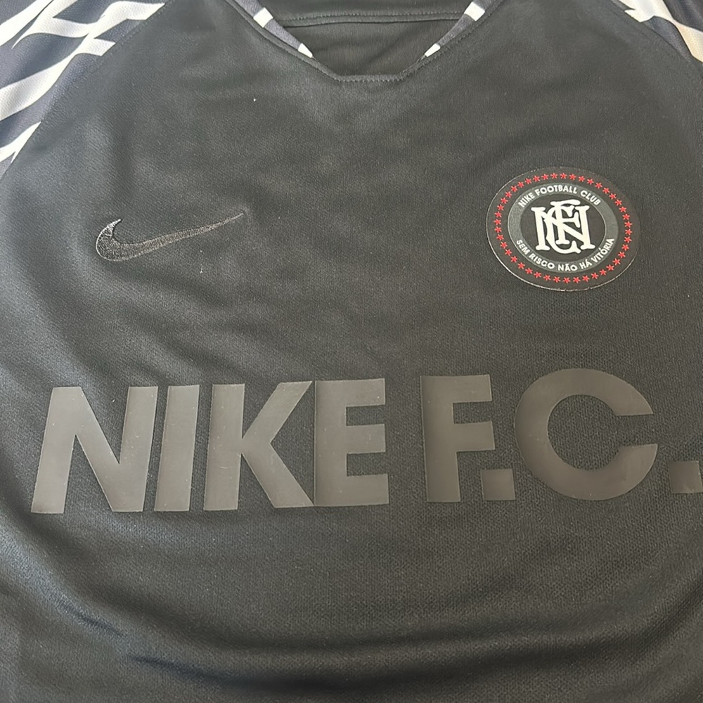 Nike Football Club Jersey - Picture 4 of 6
